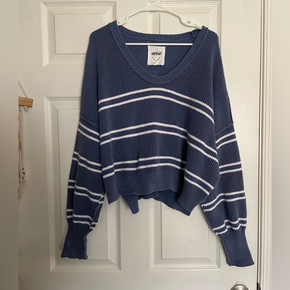 Aerie Women's Chunky Knit Navy and White Striped Sweater Size Large